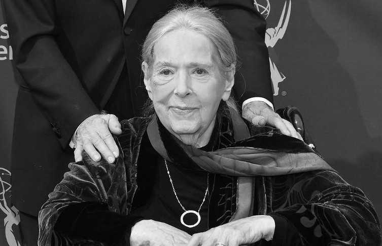 Умерла знаменитая поэтесса, композитор и обладательница трех премий «Оскар»