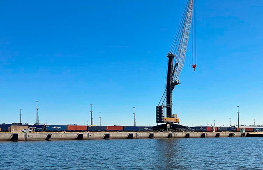 Лукашенко оценил строительство портов в Петербурге и Мурманске для грузов из Беларуси