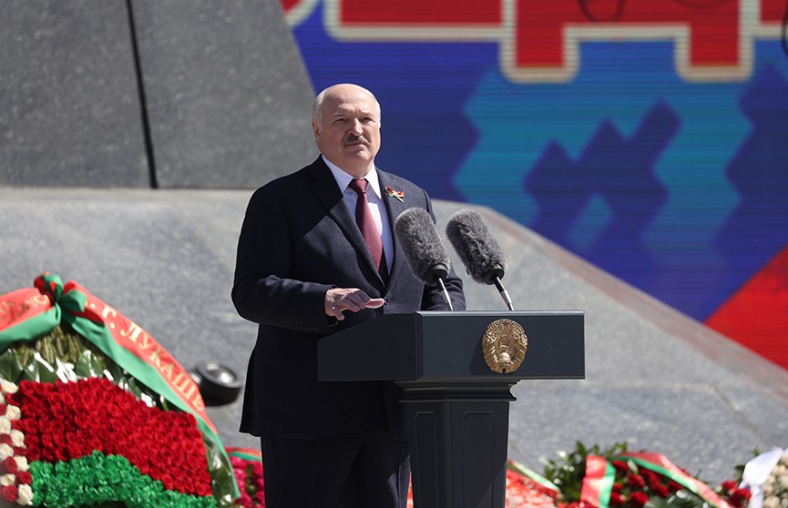 Лукашенко: В самом страшном сне невозможно было представить, что нацизм снова поднимет голову. Западные элиты взрастили этого монстра