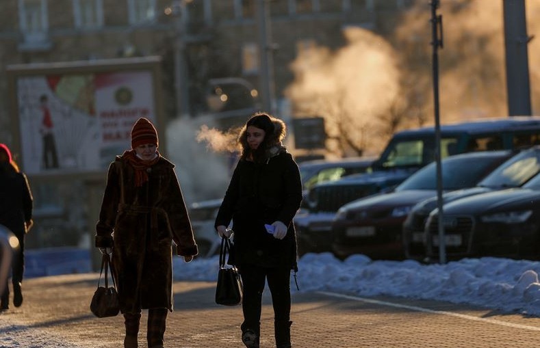Как правильно согреваться на улице в мороз, чтобы избежать неприятных последствий? Вот что обязательно нужно делать!