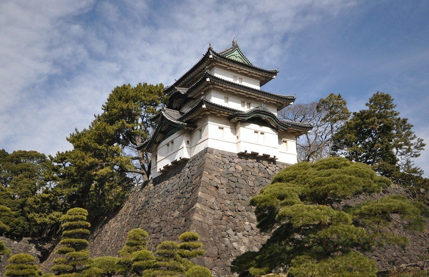 В Токио открыли для публики сады императорского дворца