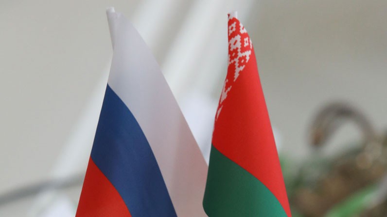 Лукашенко: Россия всегда будет ближайшим союзником Беларуси, хоть и поменяла братские отношения на «партнерские»