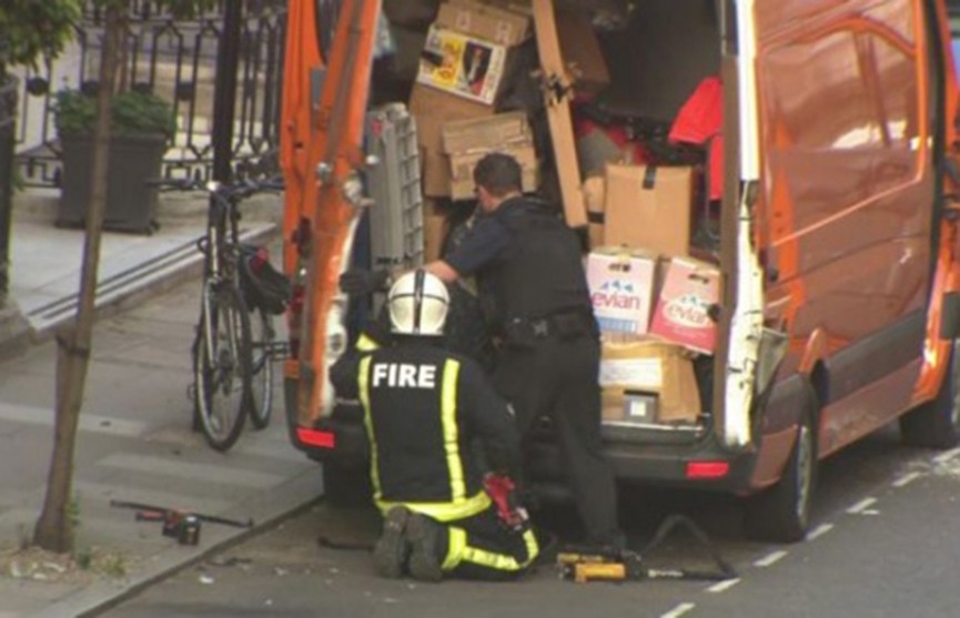 Полиция заблокировала офис телекомпании BBC в Лондоне из-за подозрительного фургона