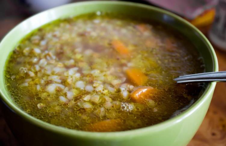 Суп с гречкой – недорого и питательно: как приготовить?