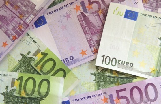 €9,5 тыс украли сестры-подростки у отца своей подруги