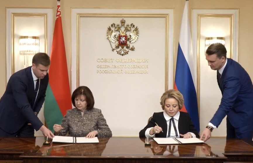 Матвиенко и Кочанова: Беларусь и Россия должны сообща противостоять попыткам Запада вбить клин между нашими странами