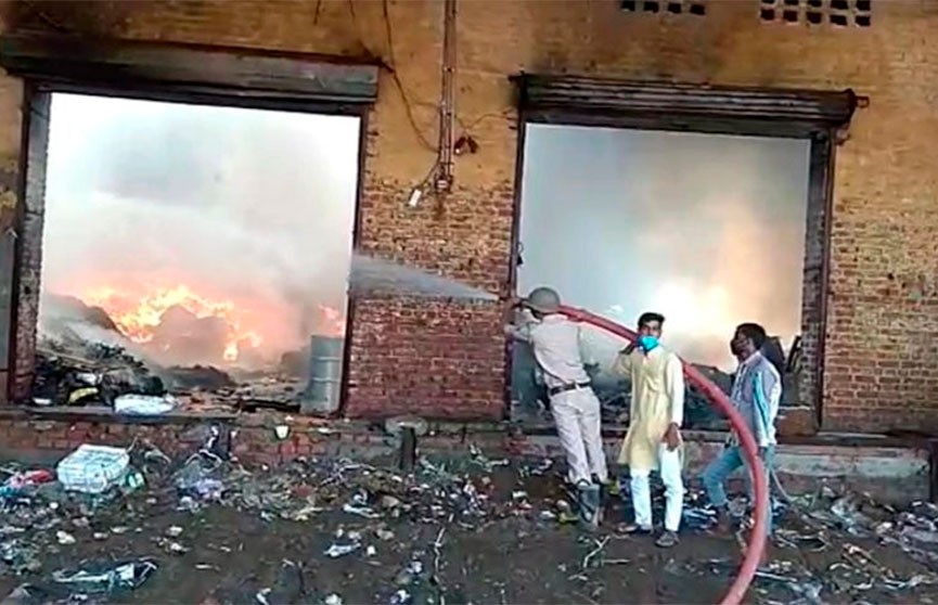Взрыв на фабрике в Индии. Семь человек погибли