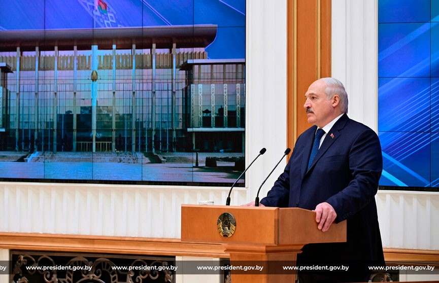 Александр Лукашенко провел совещание по вопросам эффективности аграрной отрасли