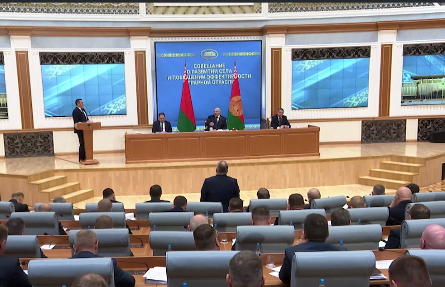 А. Лукашенко о ситуации в АПК: Не будет результата в этом году – ждите жесточайших репрессий!