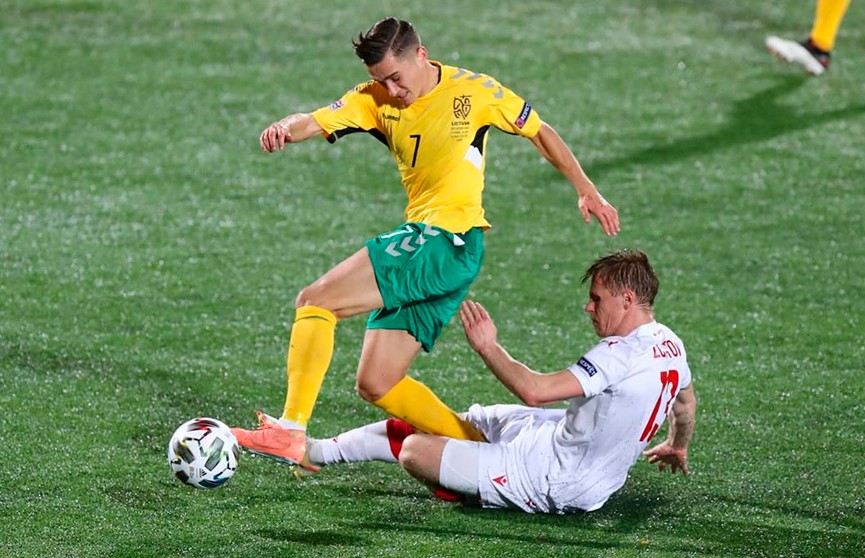Сборная Беларуси по футболу сыграла вничью с командой Литвы в матче Лиги наций