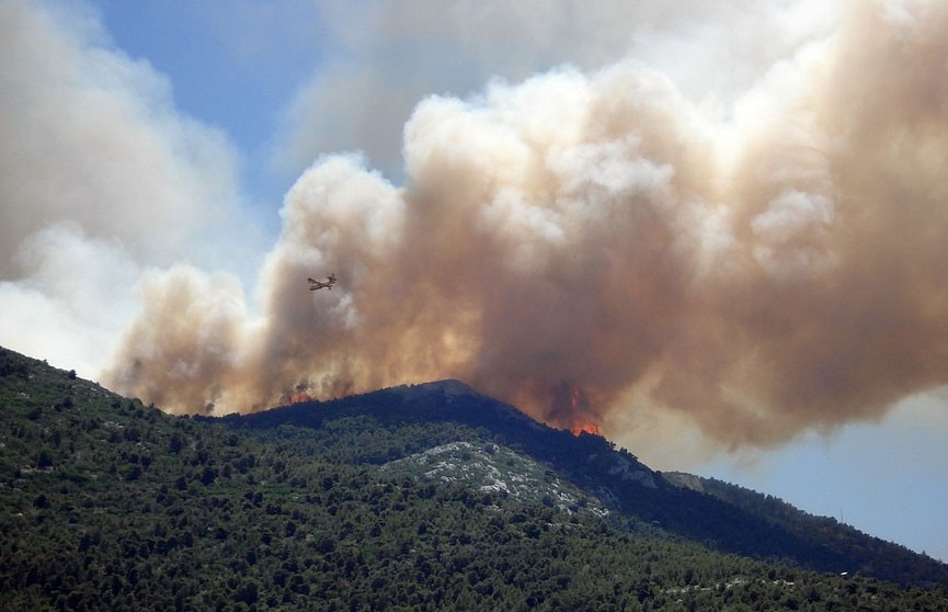 Турция горит: лесные пожары охватили три провинции страны