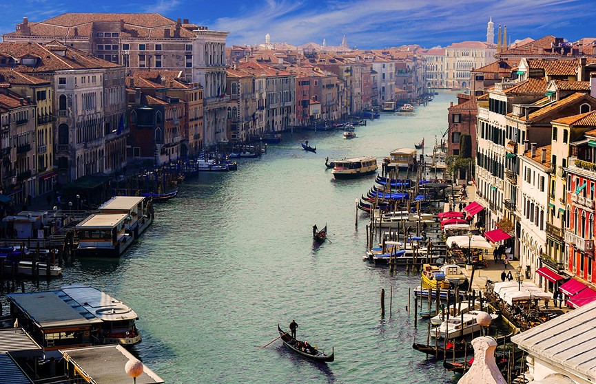 В Венеции вводят новые запреты для туристов