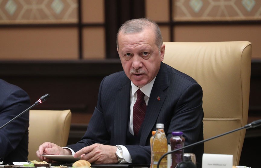 ЦИК Турции: количество полученных Эрдоганом голосов упало ниже 50%