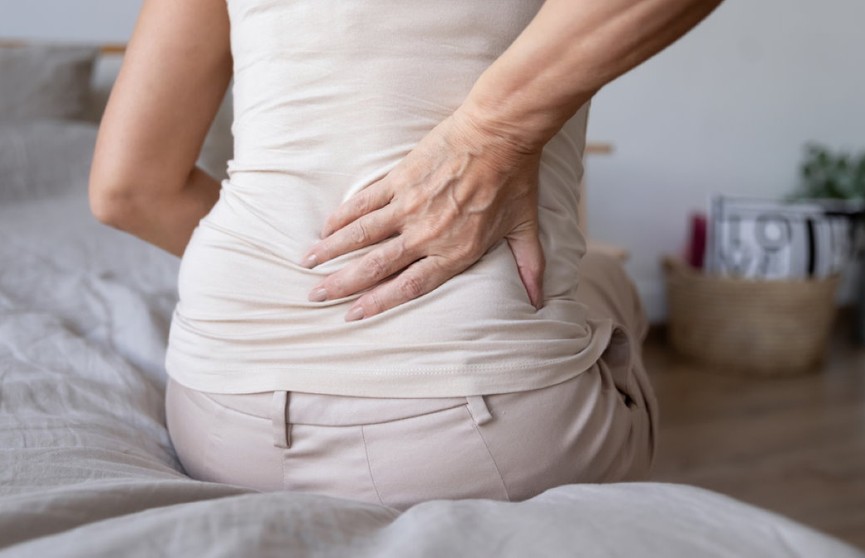 Что делать при болях в спине? Простой совет от врача