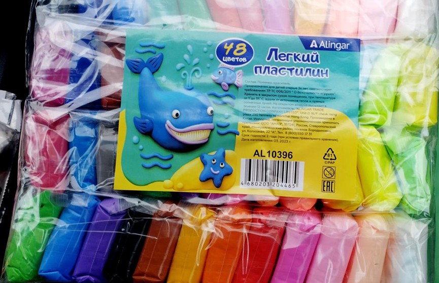 В Беларуси запретили продавать популярный пластилин и массу для лепки