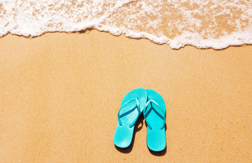 Носить ли носки летом и какая обувь из масс-маркета может навредить?