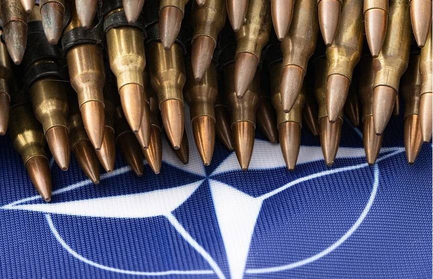 Бывший генсек НАТО заявил о возможности отправки войск блока на Украину
