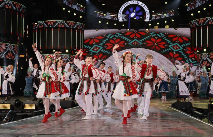 Фестивальные будни Витебска: что происходит на «Славянском базаре»