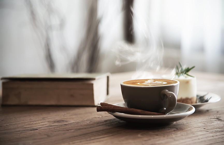 Диетолог рассказала о замедляющем старение способе приготовить кофе