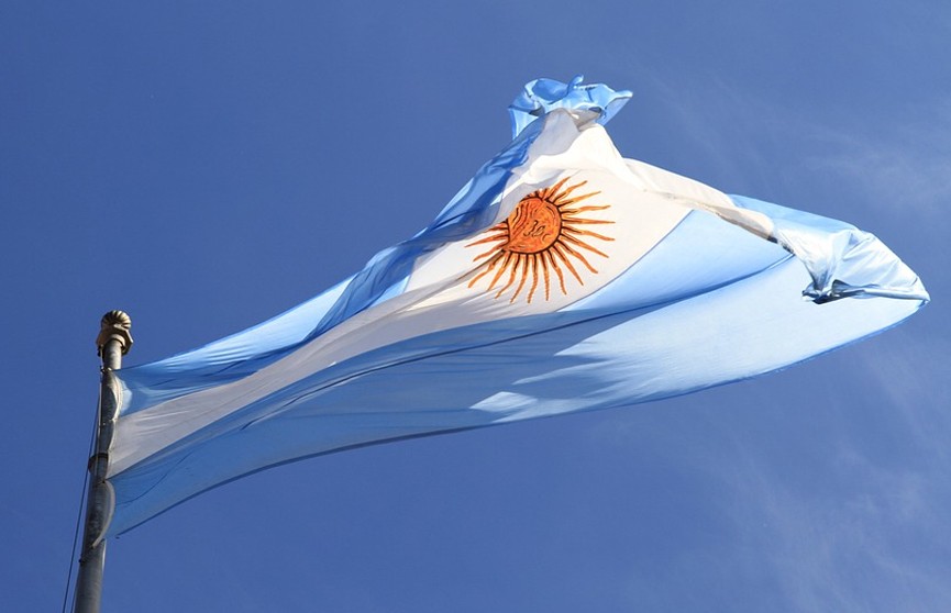 Президент Аргентины отказался от выдвижения своей кандидатуры на второй срок