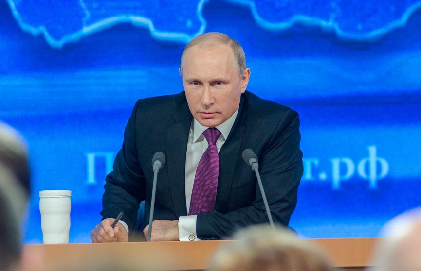 Путин: попытки ряда стран переписать историю становятся все более агрессивными