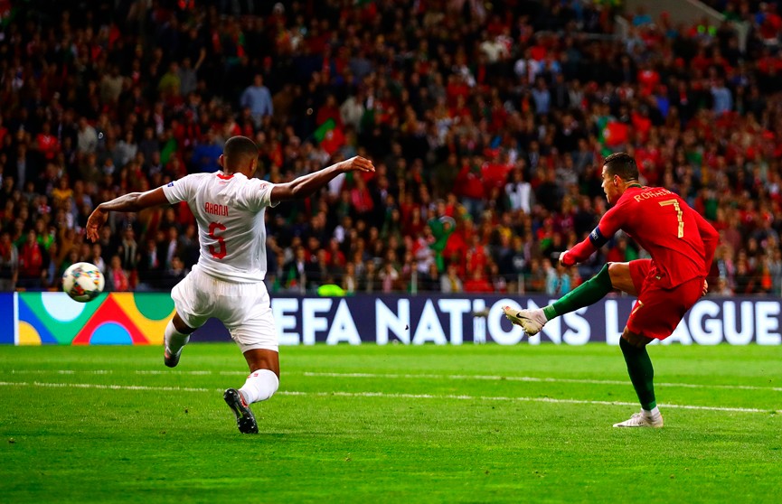 Роналду оформил хет-трик и вывел сборную Португалии в финал Лиги наций