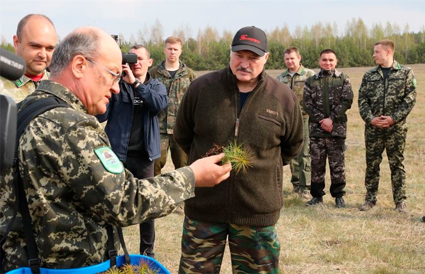 Лукашенко: Без деревень не может быть ни суверенитета, ни независимости