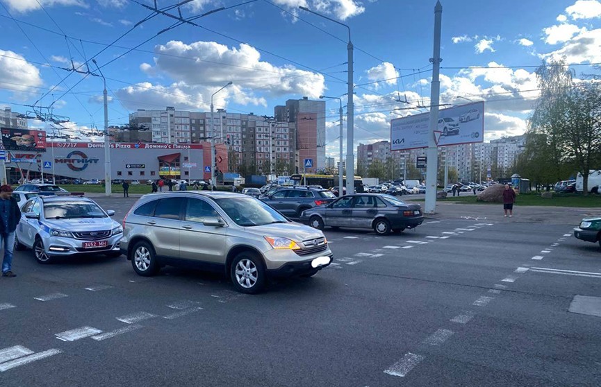 На Шаранговича в Минске водитель поехал на красный и сбил пешехода