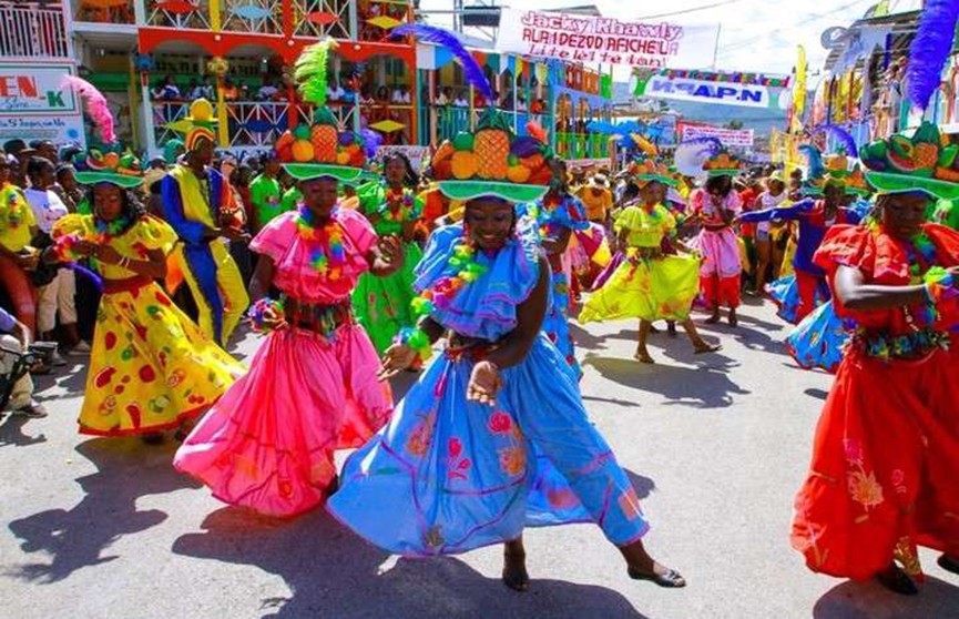 Ежегодный карнавал на Гаити отменили из-за беспорядков