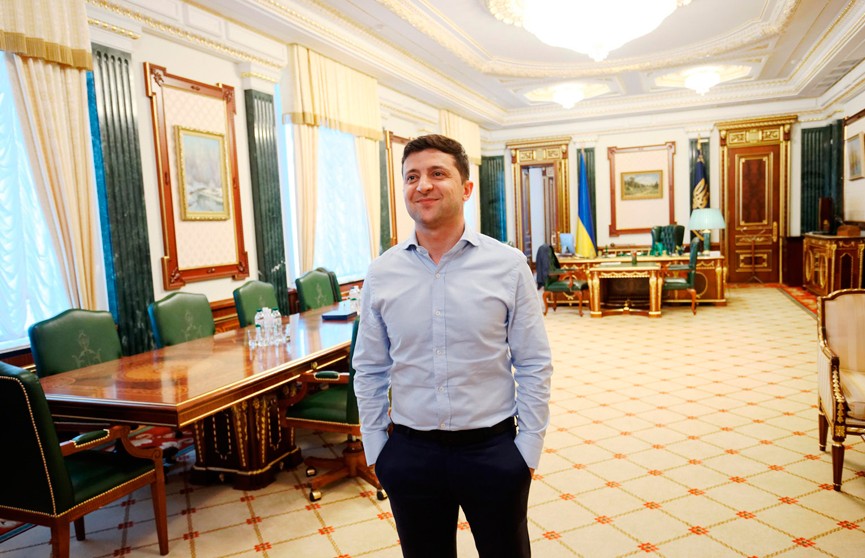 Зеленский показал президентский кабинет, в котором есть «прикольная вещь»