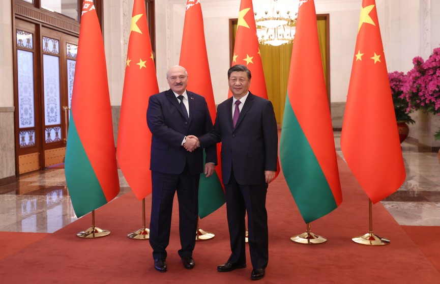 «Будет сильным Китай – будет сильной и будет развиваться Беларусь». Лукашенко с официальным визитом находится в Пекине