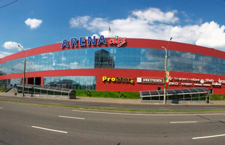 Минский торговый центр Arena City, в котором обрушилась часть потолка, временно закрыли