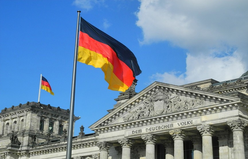 Власти Германии признали, что страна пришла к экономическому спаду