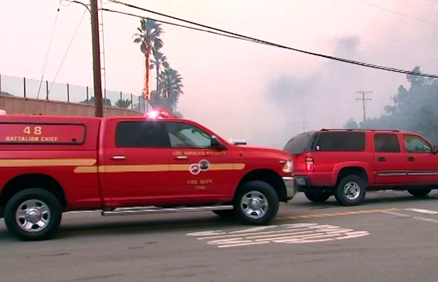 В Калифорнии продолжают находить тела погибших в масштабном пожаре