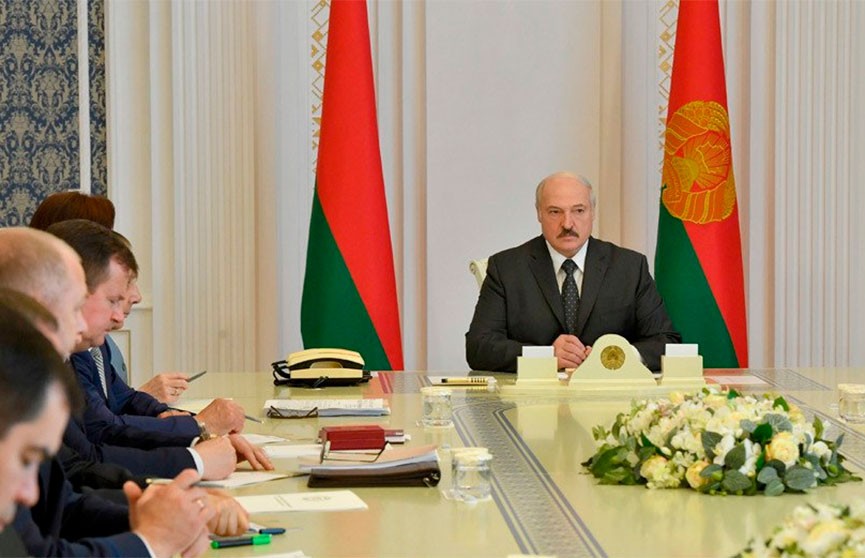 Лукашенко: Демократия демократией, но беспредела быть не должно