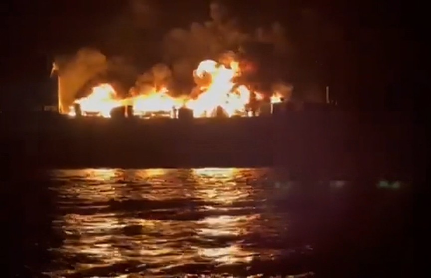 У берегов Греции загорелся круизный лайнер. Среди пассажиров были граждане Беларуси