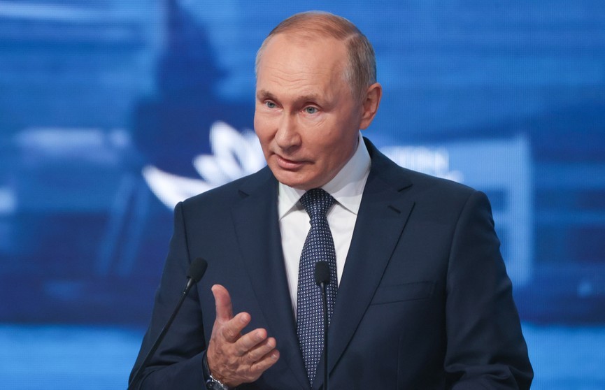 Путин: Запад должен относиться к России с уважением