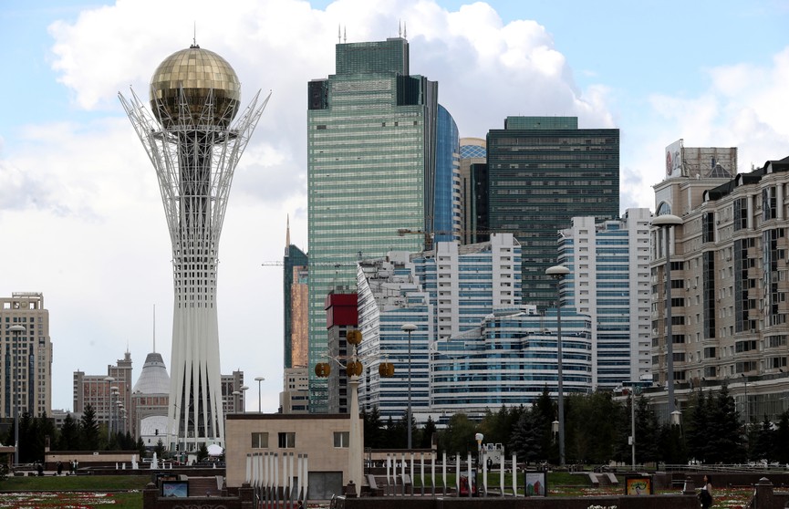 В Казахстане ввели закон об однократном семилетнем президентском сроке