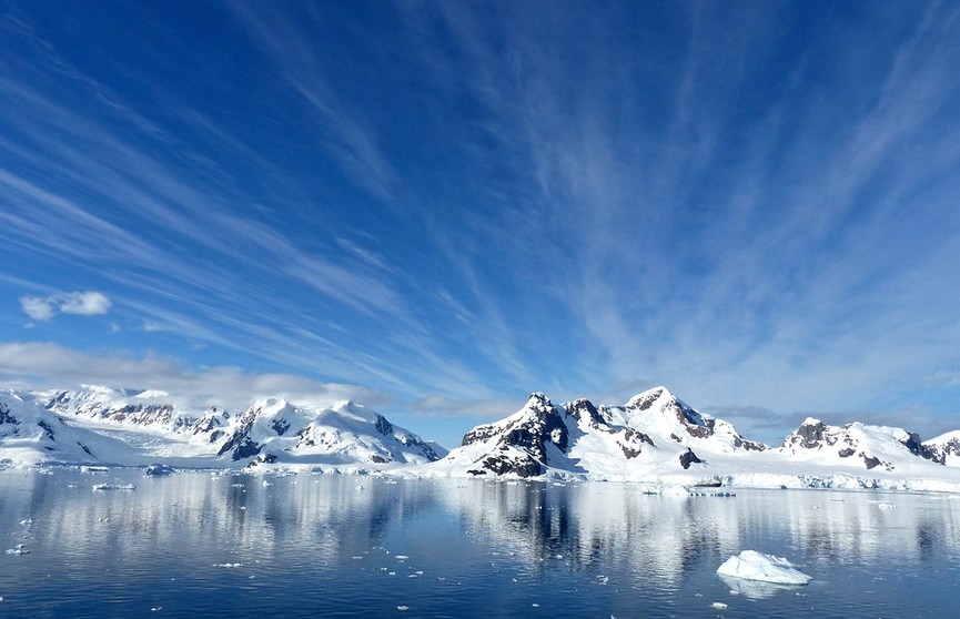 Озоновая дыра над Южным полюсом оказалась больше Антарктиды