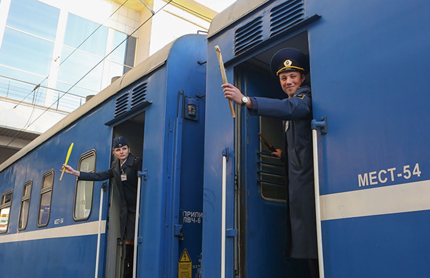 Поезда из Беларуси в Россию снова будут останавливаться в Витебске и Орше