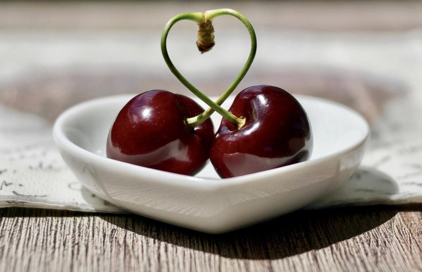 В Японии продали одну ягодку черешни сорта Aomori Heartbeat почти за $300