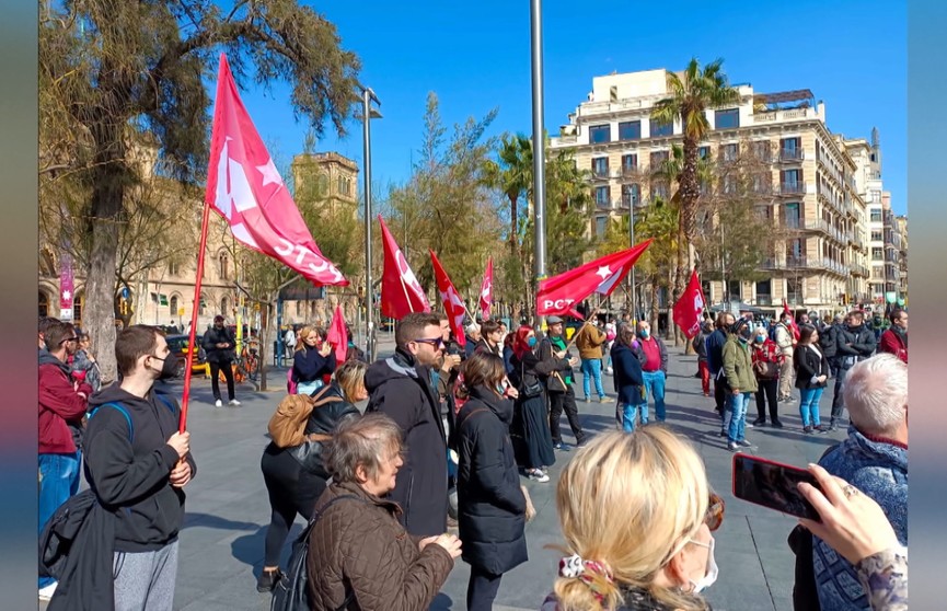 В Барселоне прошел митинг в поддержку референдума в Беларуси и против НАТО