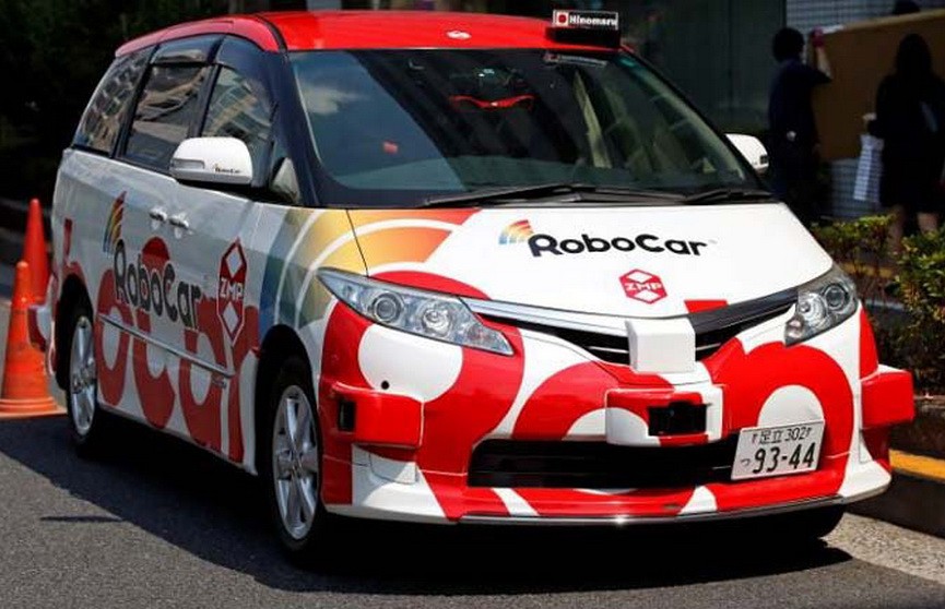В Токио запустили первые беспилотные такси с пассажирами