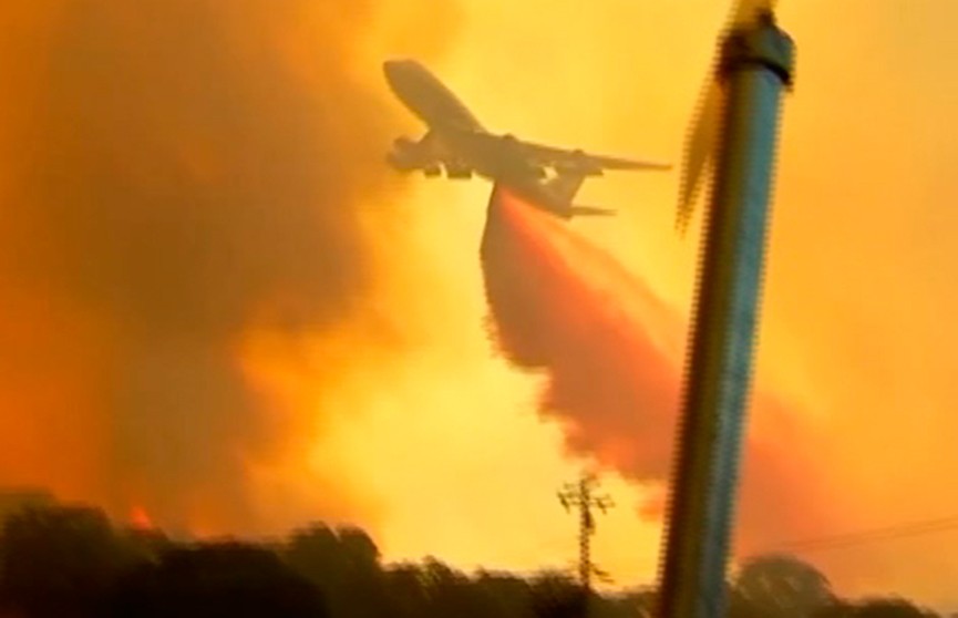 Лесной пожар в Калифорнии уже признан рекордным по масштабу и ущербу