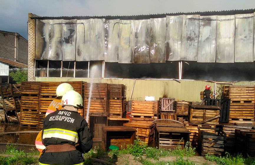 Производственный цех горел накануне в Борисове