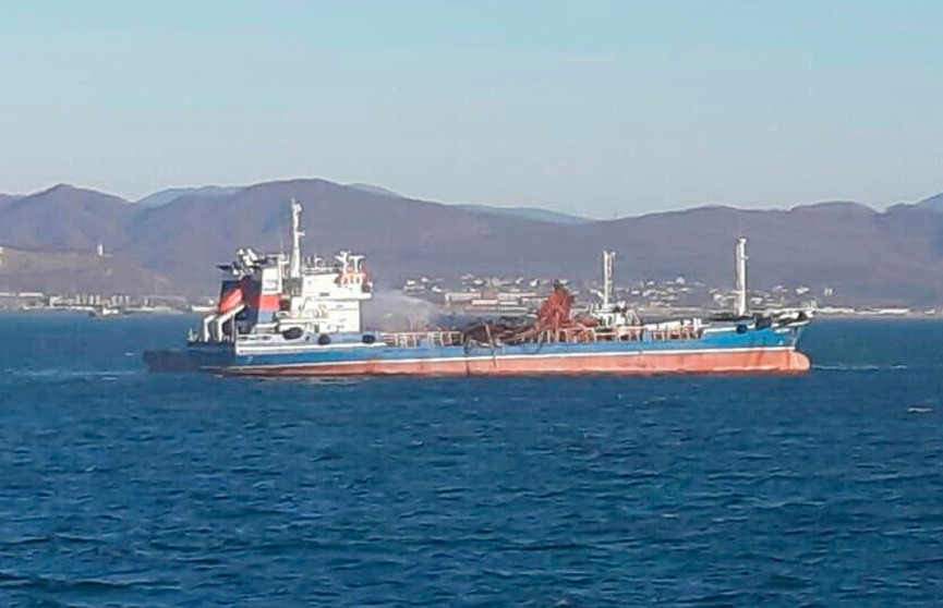 Три человека погибли при взрыве на танкере в Находке