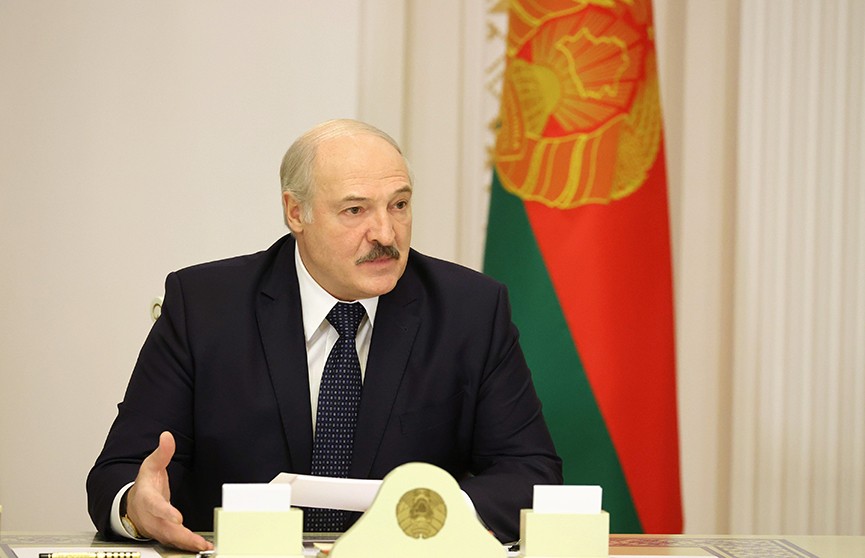 Лукашенко: Страна будет обеспечена вакциной, и каждый желающий сможет иметь к ней свободный доступ