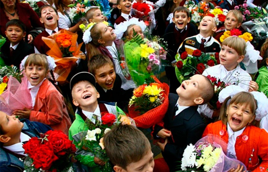 Первого сентября каждый девятый житель Беларуси пошёл в школу