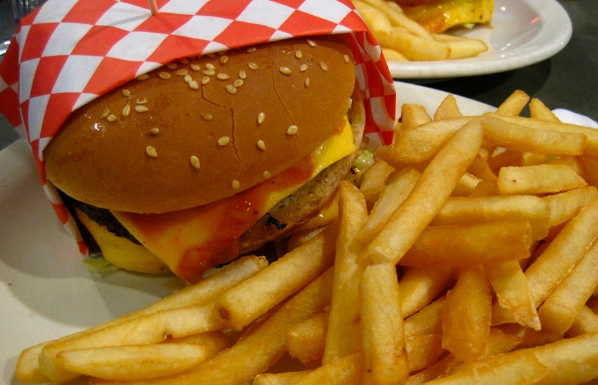 Рестораны McDonald's в США оштрафовали за эксплуатацию детского труда