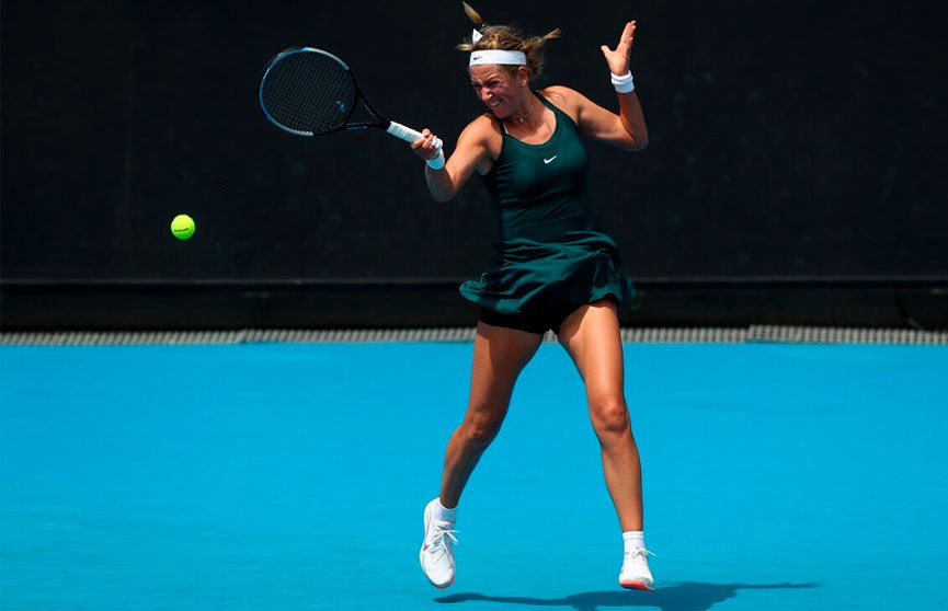 Виктория Азаренко снялась с теннисного турнира в Мельбурне